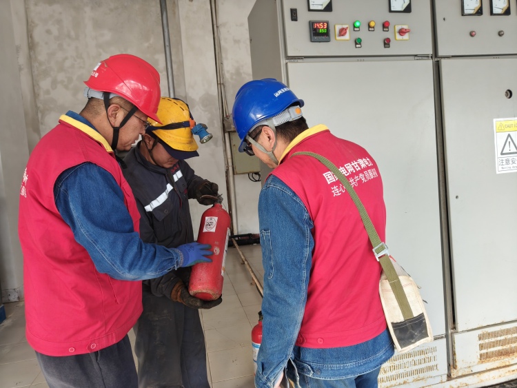 國網山丹縣供電公司：節前走訪企業 守護電力安全生命線_fororder_微信圖片_20250529102304