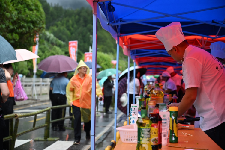 “湖南湘菜飲食名縣”桂東 誰是金牌村廚_fororder_圖片2