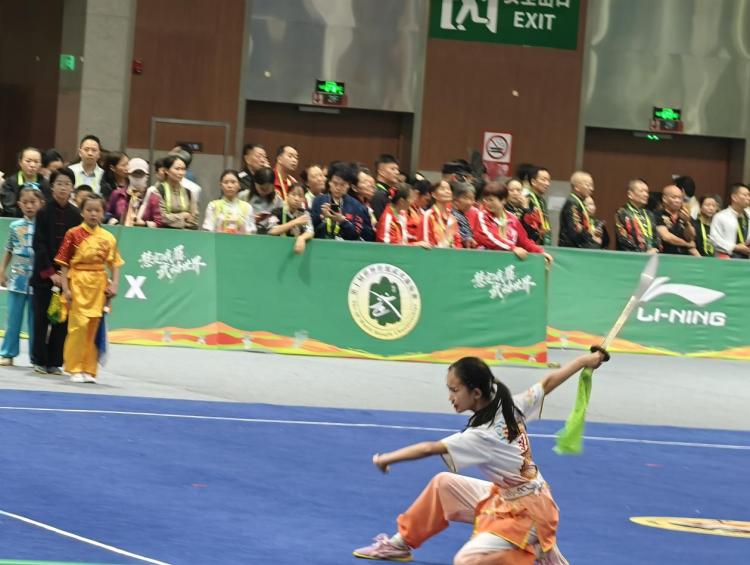 內蒙古武術健兒世錦賽斬獲76枚獎牌載譽凱旋