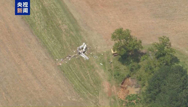 美國北卡羅來納州一架小型飛機墜毀 至少1人死亡