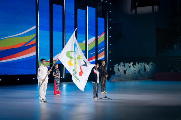紫薇花開處 青春正當時——湖南省第六屆中學生運動會開幕式觀察_fororder_5