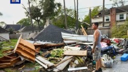 美國得州休斯敦附近百餘戶房屋遭龍捲風損毀