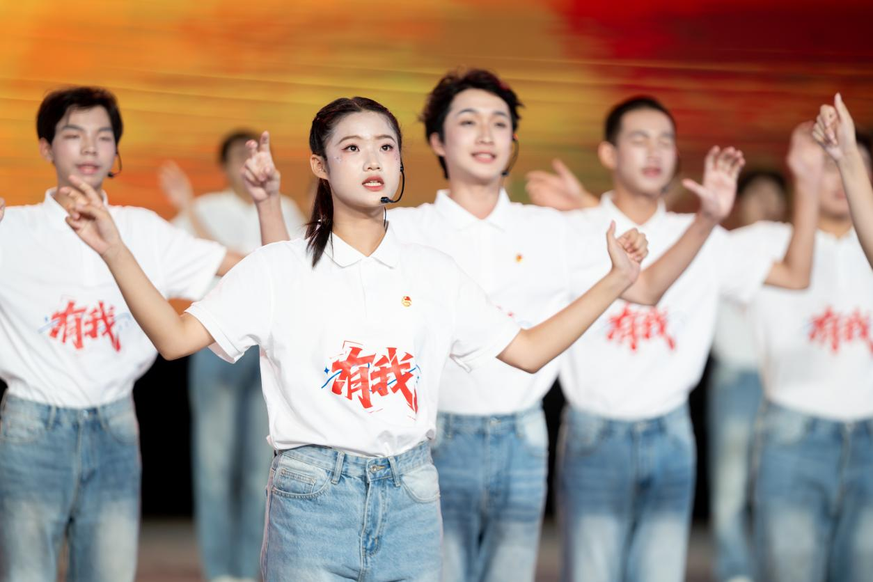 紫薇花開處 青春正當時——湖南省第六屆中學生運動會開幕式觀察_fororder_6