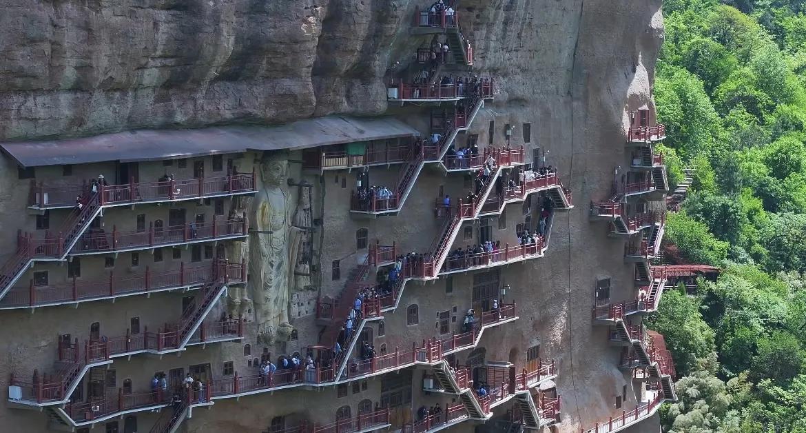 18萬！天水市麥積山大景區五一假期旅遊接待圓滿收官_fororder_e6fd64d7c6fb4810b685cabe68f08a5d~tplv-tt-origin-web_gif