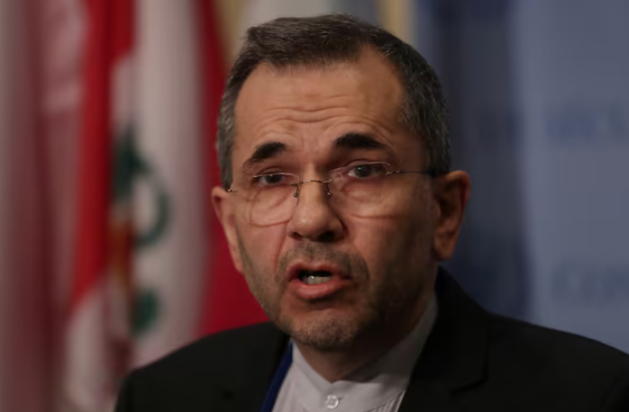 視頻丨伊朗再軍演 美部署F-22 談判前夕美伊加緊“排兵布陣”