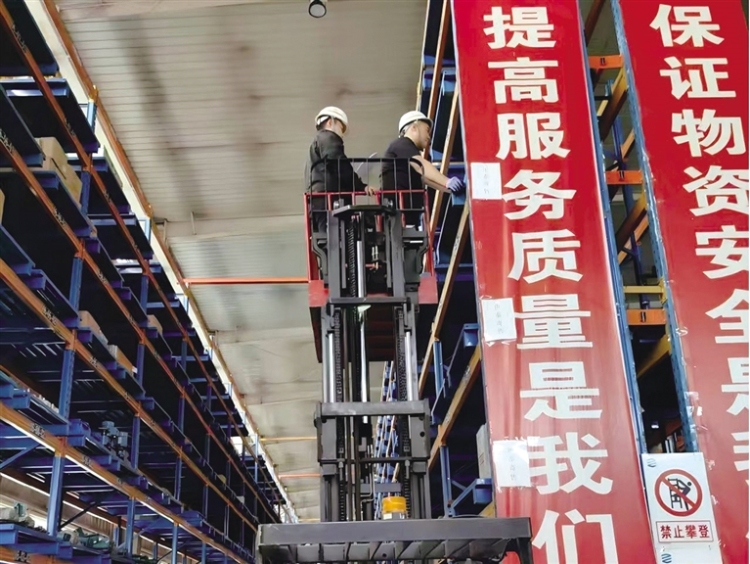 鄂爾多斯職業學院打造能源特色專業 服務國家戰略基地建設_fororder_4