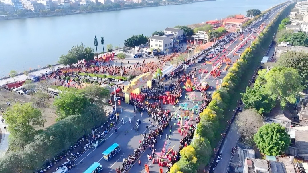 Global Teochew Community Reunites at Chaozhou's Qinglong Temple Fair: 'It's Great to Be Home!'_fororder_IMG_0297