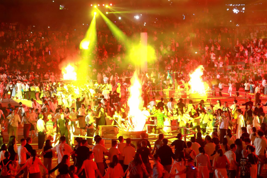 2025 Guizhou Yeyuhai·Haiping Yi Torch Festival Season in Full Swing_fororder_圖片6