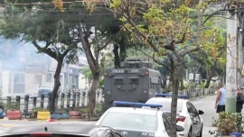 視頻丨巴西裏約警方開展打黑行動 擊斃至少60人