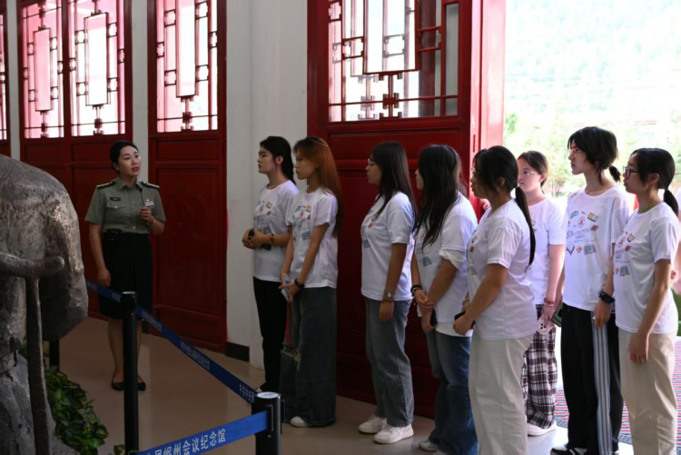 蘭州財經大學:“三下鄉”團隊赴定西岷縣 觸摸紅色印記 探尋藥鄉新篇_fororder_圖片2