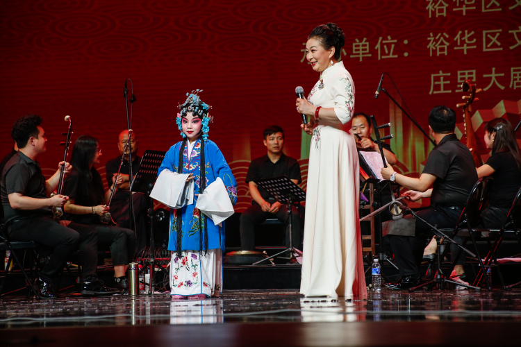 Yuhua District in Shijiazhuang Hosts Hebei Bangzi Concert Featuring Renowned Artists from Beijing, Tianjin, and Hebei_fororder_圖片19