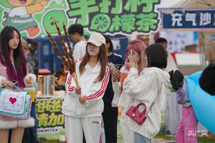 “音樂+文旅”引熱潮！“一張票根”撬動縣域假日消費新活力