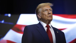 特朗普：將對所有與伊朗進行貿易往來國家加徵25%關稅_fororder_696e38832030274c2942a3c5