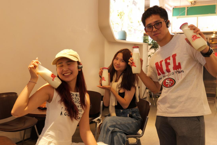 “鐘鳴瓷韻映北疆·交融對話啟新章” ——2025外籍人士感知青城文明互鑒之旅_fororder_圖片4