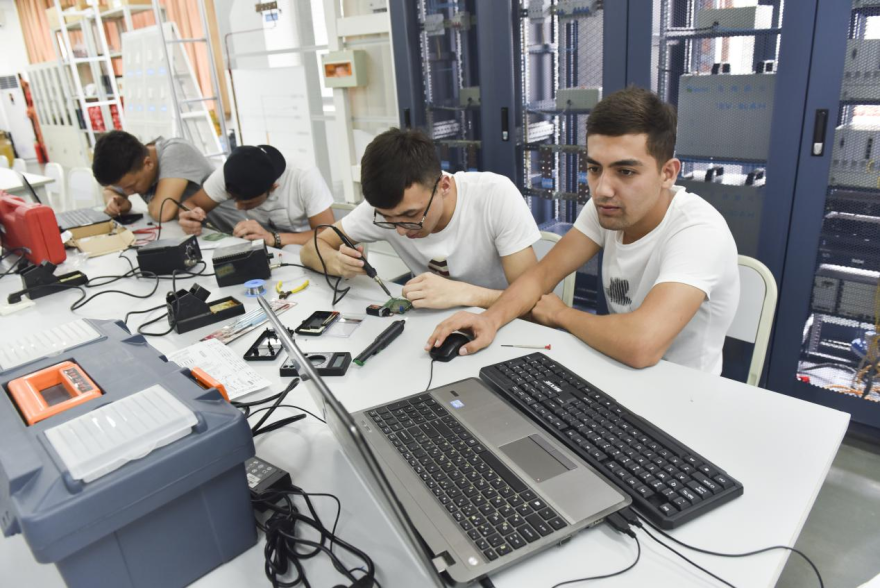 Chongqing Vocational Institute of Engineering Accelerates International Industrial Talent Co-cultivation_fororder_圖片4