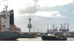 德國漢堡港對美集裝箱吞吐量大幅下降_fororder_20251118092705876