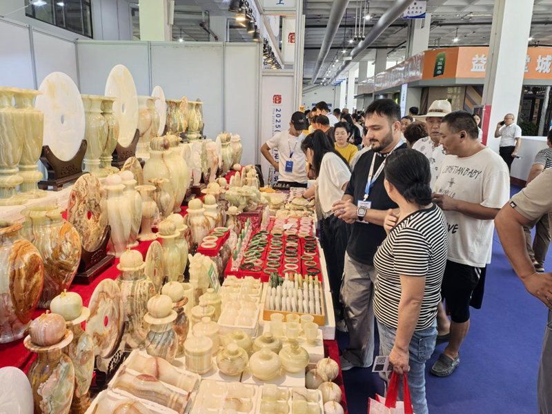 2025년(라이저우) 석재 산업 발전 대회 개막_fororder_圖片1