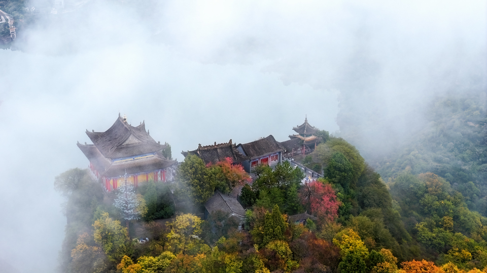 霧鎖崆峒山 雲海映古剎 隴東勝境崆峒山現 “仙山瓊閣” 奇觀_fororder_HYPERLAPSE_0001B