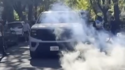 美執法人員在芝加哥與抗議者發生衝突 使用催淚瓦斯