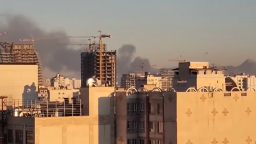 以軍稱對伊朗首都展開大規模打擊_fororder_04