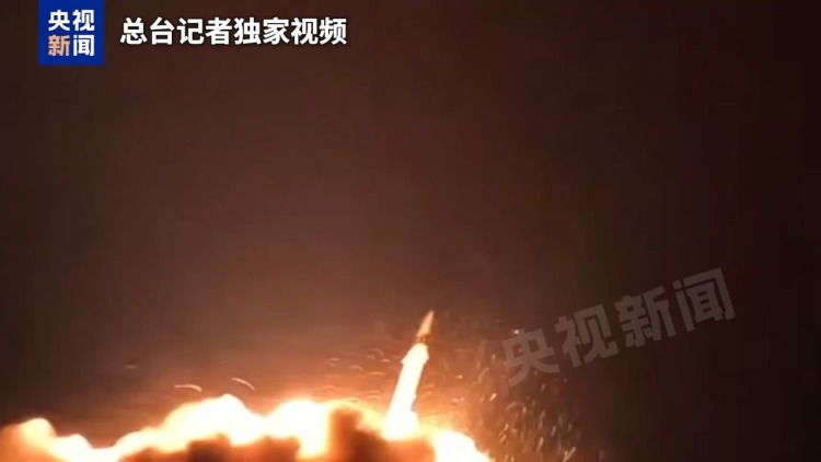 總臺現場直擊丨伊朗公佈美導彈襲擊學校“鐵證” 警告將打擊美以經濟目標