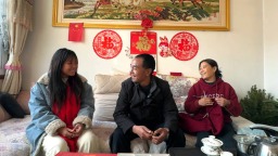 筆墨戲韻織暖年 張家川人“小確幸”裏的團圓與期盼