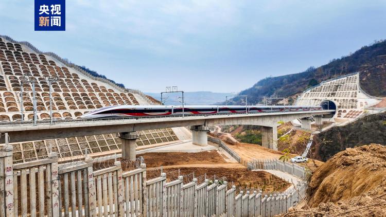 西延高鐵12月26日開通運營 陜北革命老區邁入高鐵時代