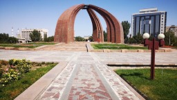 吉爾吉斯斯坦提前舉行議會選舉