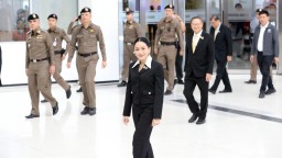 泰國被停職總理佩通坦被憲法法院裁決違憲 即日解職_fororder_20250829ded62277119e42e0abf4d206d838b880_3e20e8c16c6440da8baf418bab5ef1ef.JPG