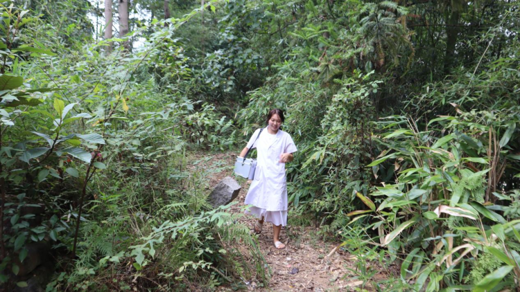 湖南衡陽縣山區兩代人接力“送醫上門”_fororder_1