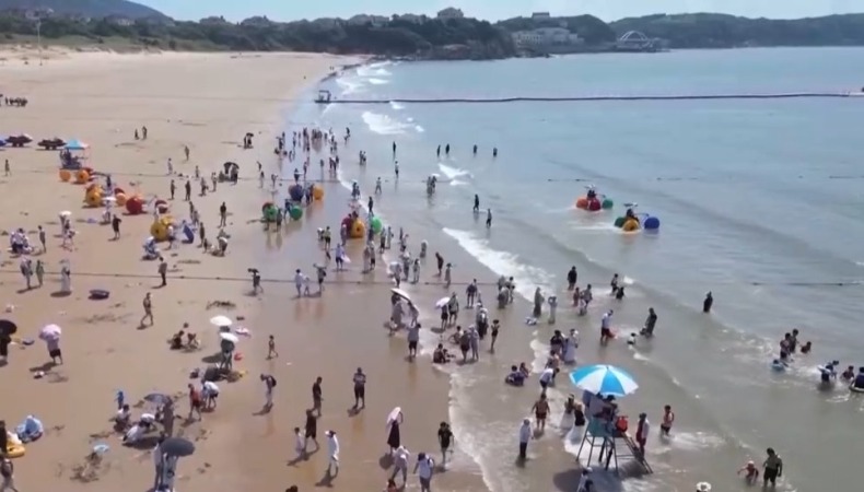 國慶假期迎來出遊熱 多地發放消費優惠券提升旅遊體驗