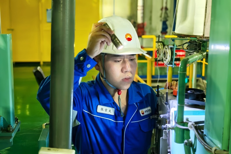 蘭州石化橡膠産量實現“雙過萬”_fororder_圖3