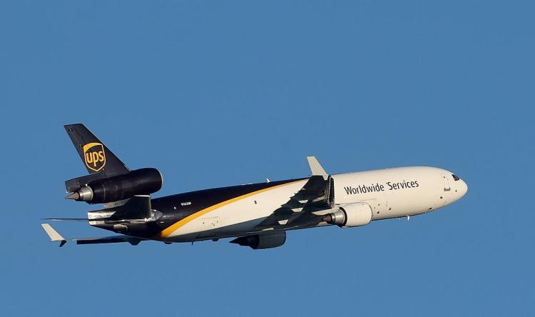 墜機致死14人 全球兩大貨運公司停飛麥道11型貨機