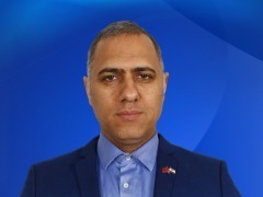 伊朗中國友好協會駐華文旅代表：中國為促進上合組織成員國經貿與人文交流作出了卓越貢獻_fororder_上合組織天津峰會-外專談-豎版-何飛(1)