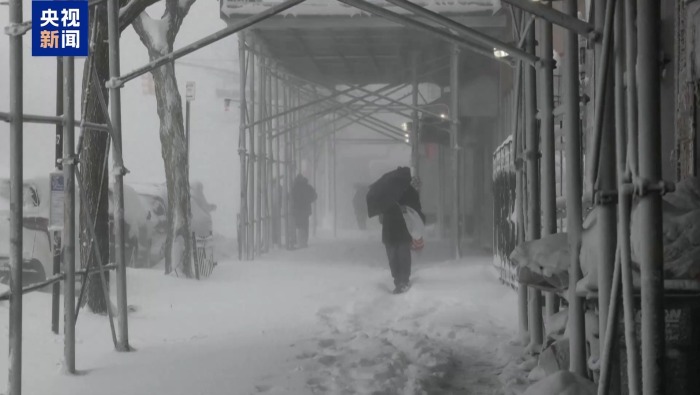 視頻丨冬季風暴席捲美國東北部 多州進入緊急狀態