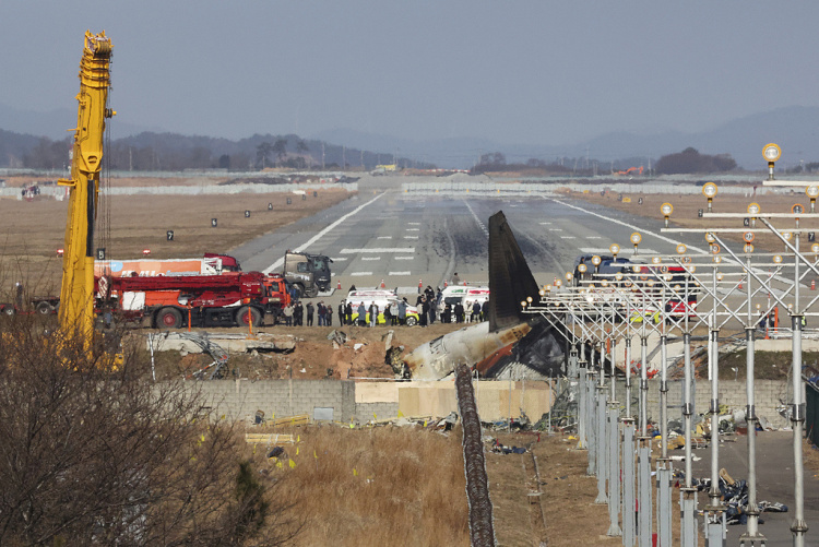 調查稱韓國濟州航空空難中飛行員關錯發動機