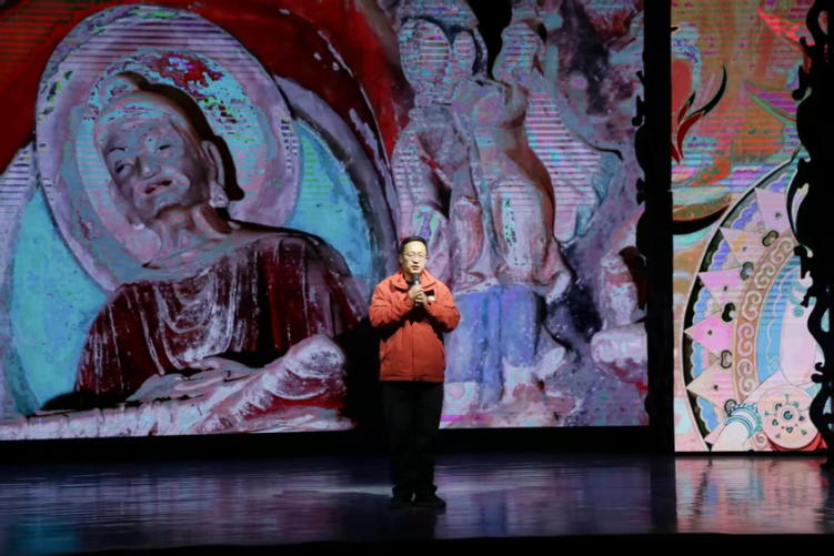 【何以中國·壁畫裏的中國】一位守窟人的二十年：與孤寂為伴，以赤誠守護“國寶”