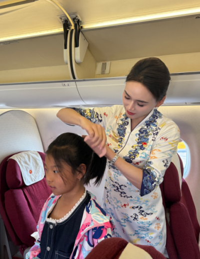 天津航空錦繡乘務組暑運紀實：  用愛與責任書寫暑運新答卷_fororder_圖片16