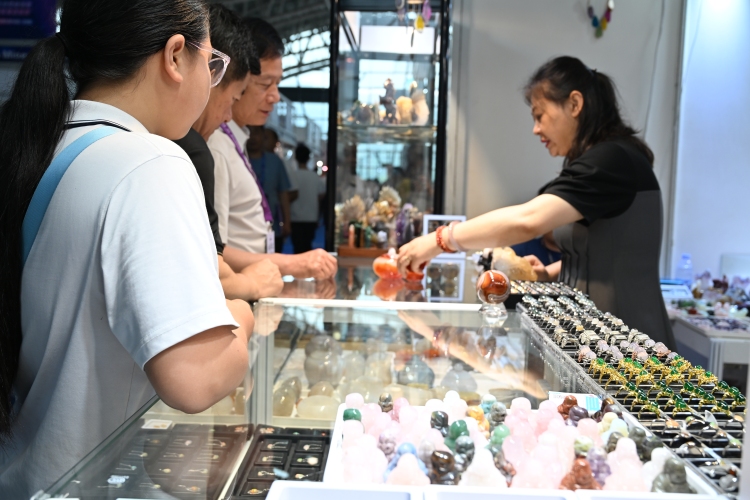 成交金額21億元 第十三屆中國（湖南）國際礦物寶石博覽會閉幕_fororder_1