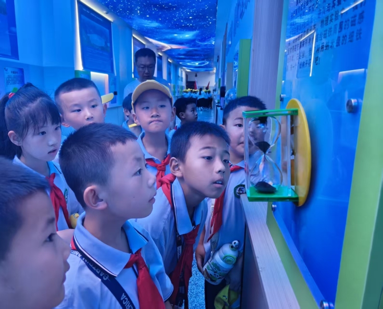 天水市秦安縣第五小學“三維推進”模式提升學生科學素養_fororder_科普基地研學行 (2)
