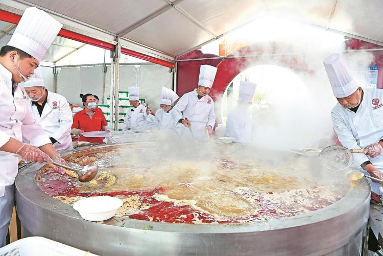 淮南牛肉湯“原汁原味”走海外_fororder_淮南牛肉湯