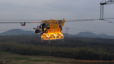 Domestically Produced Robot Achieves Unmanned High-Altitude Power Operations