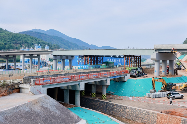 從耒宜高速改擴建項目現場看傳統建築行業的品質提升_fororder_3