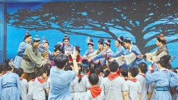 經緯交織間，上海學子對話海南非遺