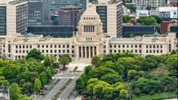 日本自民黨官員稱有必要就“無核三原則”的定位展開討論_fororder_20251221162351866