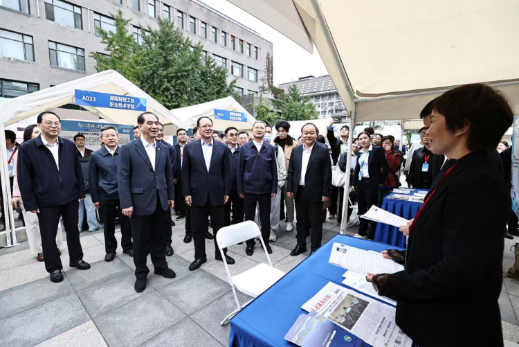 心意、誠意、情意 湖南進京攬才的三重深意_fororder_圖片12