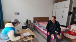 張掖山丹：“輪椅行動”是孝心最美的模樣