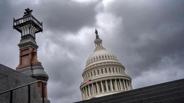 視頻丨美政府“停擺”40天 共和黨稱“已有協議”擬今日表決