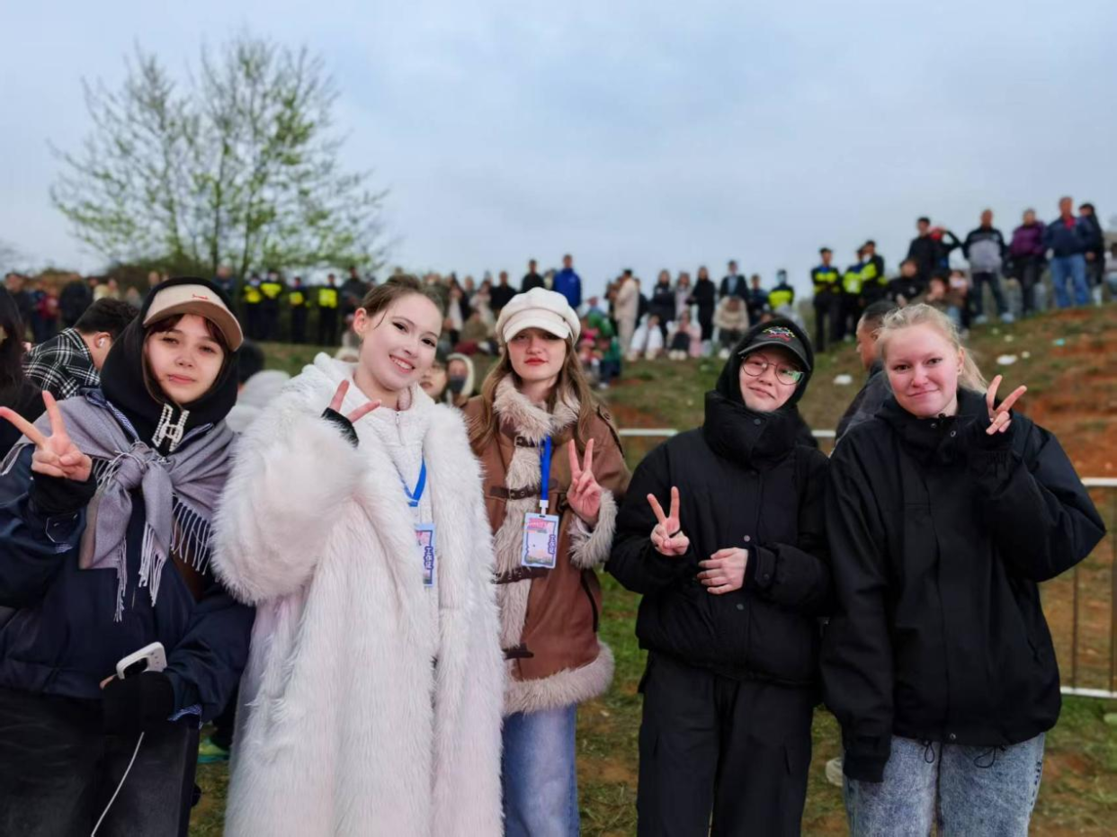 International Youth from Over 30 Countries Compose a Symphony of Friendship at Gui'an Cherry Blossom Garden_fororder_圖片10
