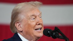 特朗普稱將啟動解密UFO與外星生命相關政府文件_fororder_12937cf31c6e409caf9a02df25e07b1a